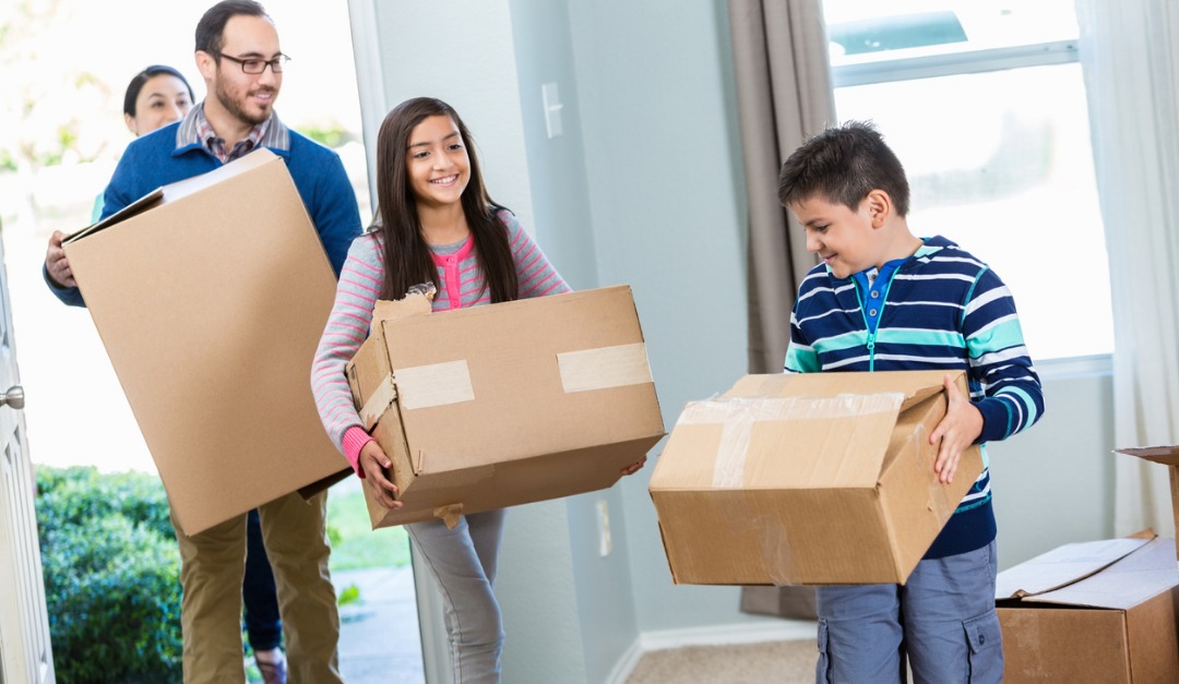 How to Help Your Kids Adjust to a New Neighborhood